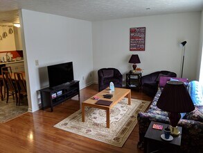 143 Clover Valley Cir in Blacksburg, VA - Building Photo - Building Photo