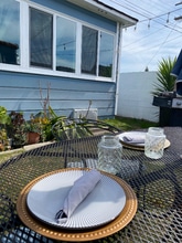 8735 1/2 Harvard Blvd in Los Angeles, CA - Building Photo - Building Photo