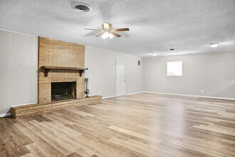 4309 42nd St in Lubbock, TX - Building Photo - Building Photo