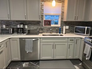 848 Patrick Henry Dr in Blacksburg, VA - Building Photo - Building Photo