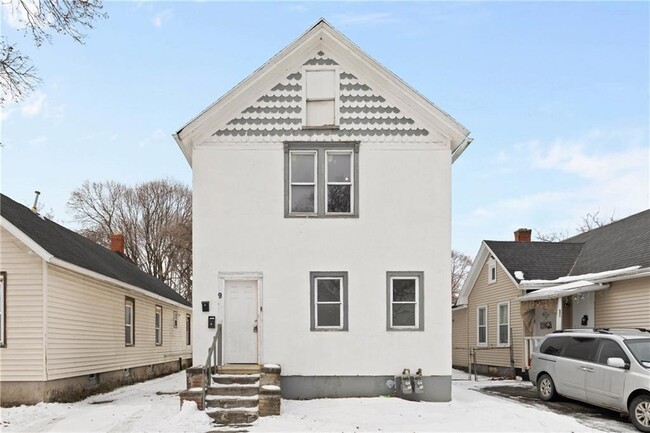 property at 9 Fien St
