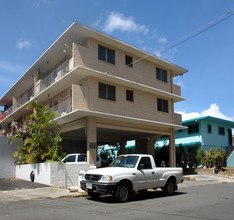 1042 Green St in Honolulu, HI - Building Photo - Building Photo