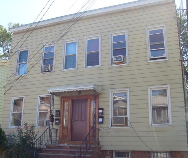 442-444 Franklin St in Elizabeth, NJ - Building Photo - Building Photo