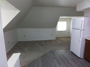 802 12th St in New Brighton, PA - Building Photo - Building Photo