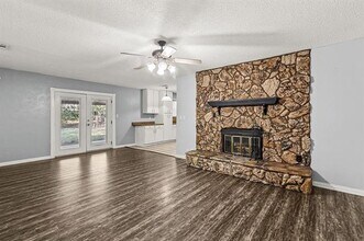 524 Patterson Dr in Mansfield, TX - Building Photo - Building Photo