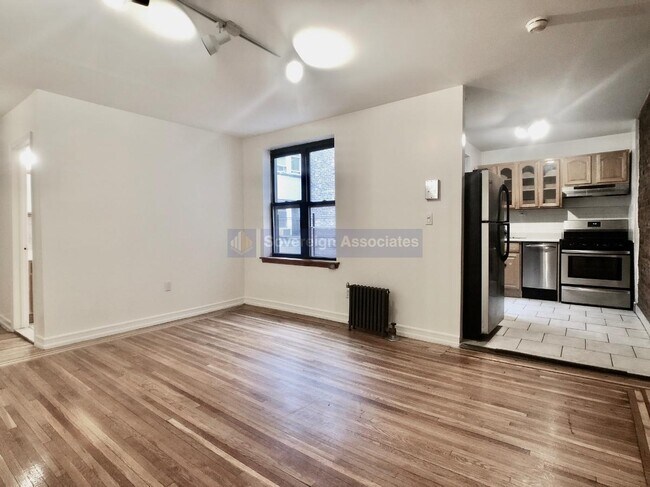 183 Pinehurst Ave-Unit -34 in New York, NY - Building Photo - Building Photo
