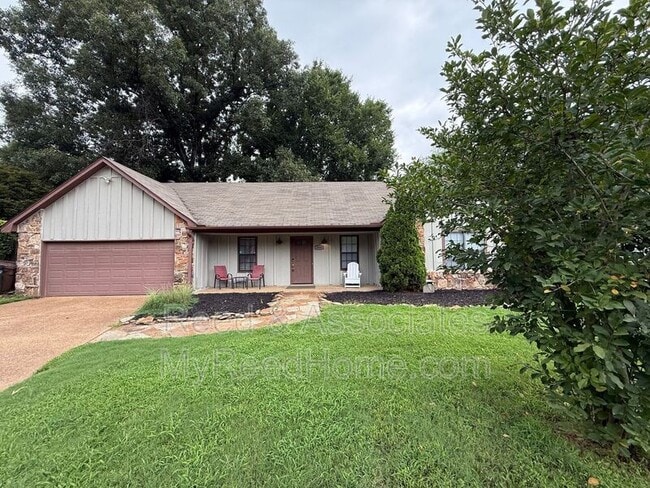 property at 3040 Delvan Cove
