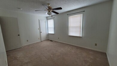 347 Jamestown Manor Dr in Gardendale, AL - Building Photo - Building Photo