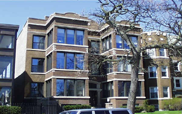 7610 N Eastlake Ter in Chicago, IL - Building Photo - Building Photo