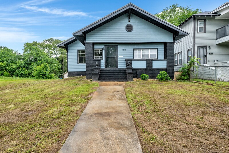 1516 30th St N in Birmingham, AL - Building Photo