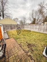 1071 E Broadway St in Bradley, IL - Building Photo - Building Photo