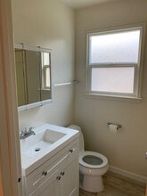 8337 Dunbarton Ave, Unit 8339 in Los Angeles, CA - Building Photo - Building Photo