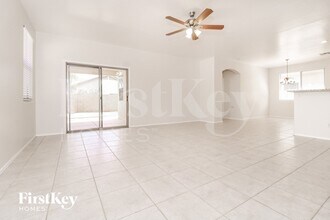 12745 W Glenrosa Dr in Litchfield Park, AZ - Foto de edificio - Building Photo
