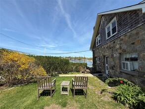 293 W Shore Rd in Huntington, NY - Building Photo - Building Photo