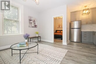 291 Stewart St in Peterborough, ON - Building Photo - Building Photo