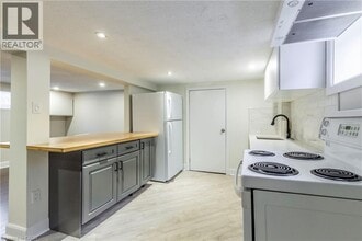 146 Glencarry Ave in Hamilton, ON - Building Photo - Building Photo