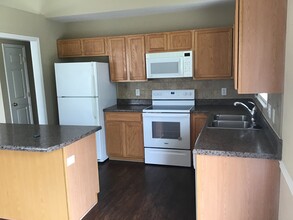 168 Tilmark Dr in Winston-Salem, NC - Building Photo - Building Photo