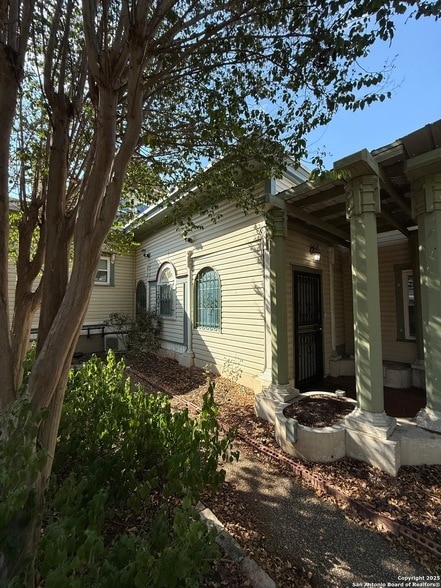 437 W Magnolia Ave in San Antonio, TX - Building Photo - Building Photo