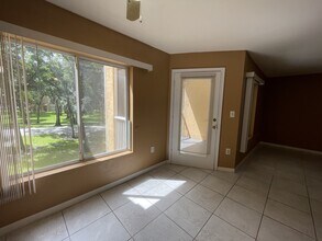 2350 NW 33rd St in Oakland Park, FL - Building Photo - Building Photo