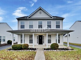 2490 Delowe St in Grove City, OH - Building Photo