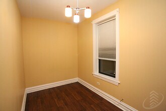 1324 N Bosworth Ave, Unit 1F in Chicago, IL - Foto de edificio - Building Photo