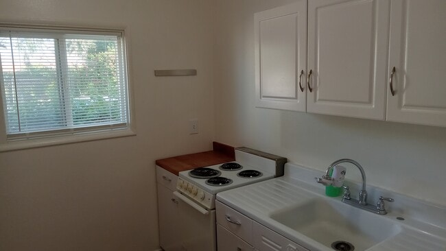 Desert Palms Community in Desert Hot Springs, CA - Building Photo - Building Photo