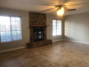 14425 Ricaree Rd in Apple Valley, CA - Building Photo - Building Photo