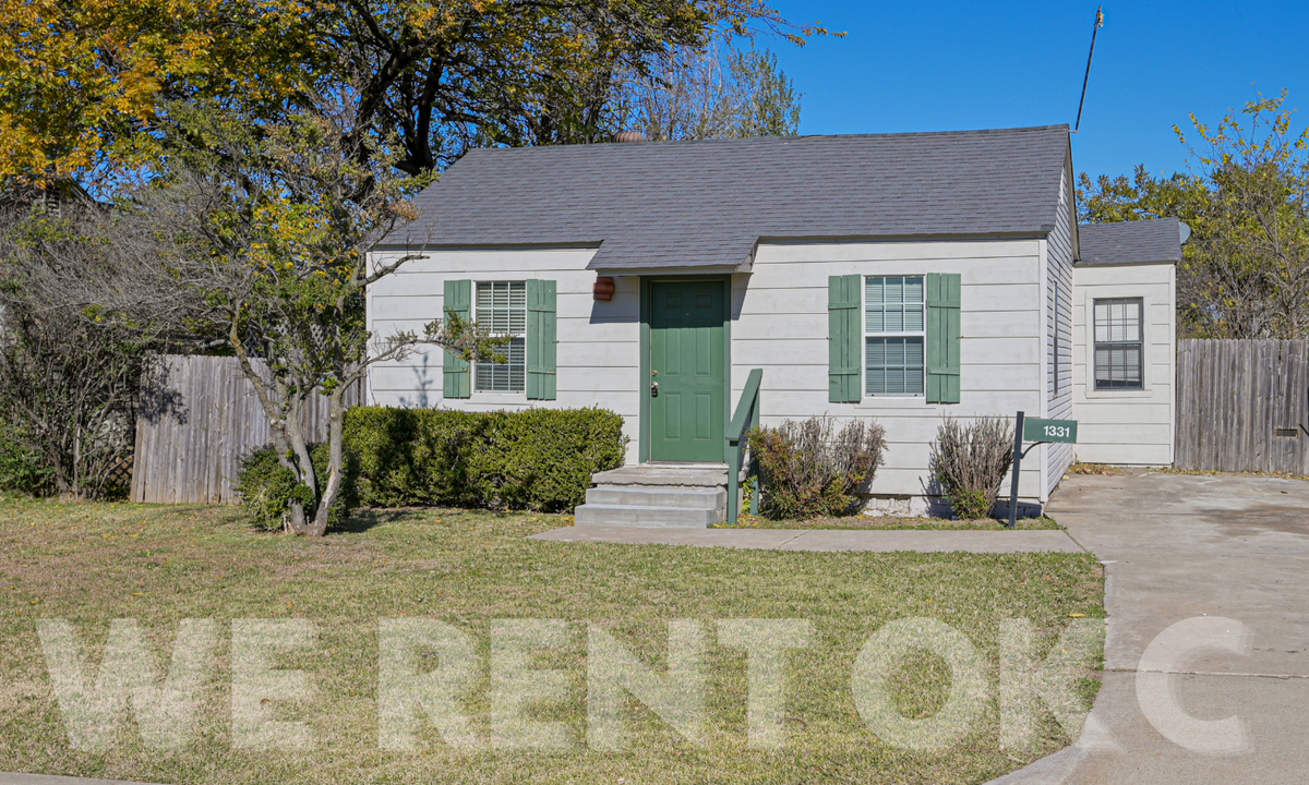 1331 NW 96th St in Oklahoma City, OK - Building Photo