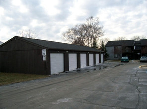 Village Green in Rockton, IL - Foto de edificio - Other