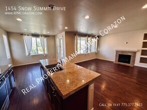 1454 Snow Summit Dr in Reno, NV - Building Photo - Building Photo