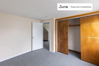 Private bedroom in 5 bed/2 bath Home in Boston, MA - Building Photo - Building Photo