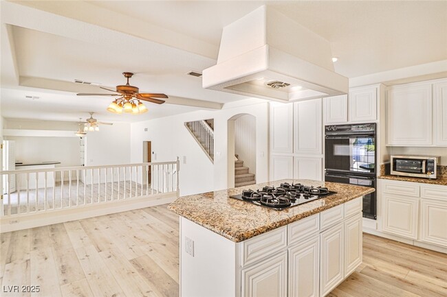 1 Red Fawn Ct