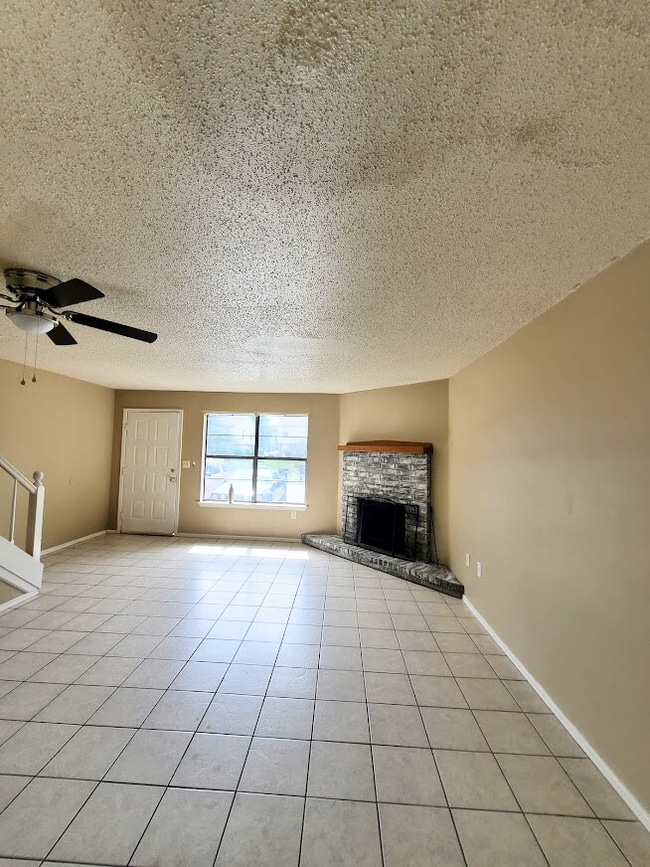 property at 729 Beverly Ln