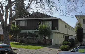 2622 Central Ave in Alameda, CA - Building Photo - Building Photo