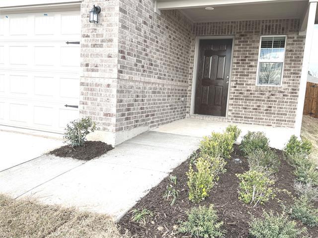 305 Hopson St in Van Alstyne, TX - Building Photo - Building Photo