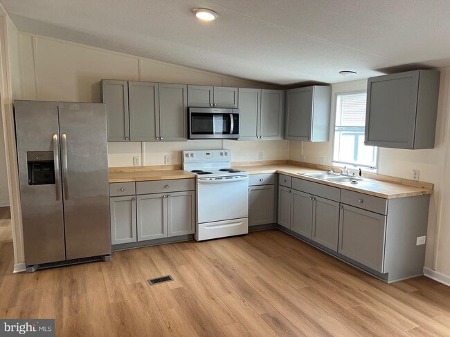 property at 65 Dugan Ct