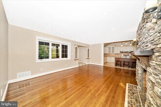 1925 Pagebrook Rd in Silver Spring, MD - Building Photo - Building Photo