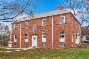 5839 N. High St in Worthington, OH - Building Photo