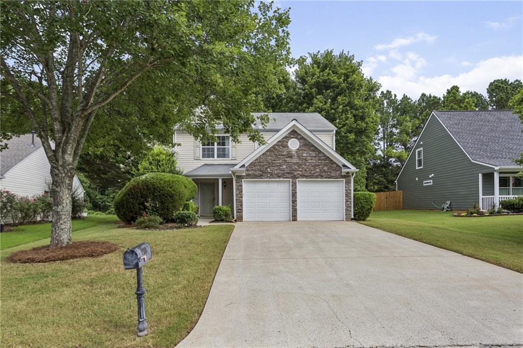 208 Carrington Way in Canton, GA - Building Photo