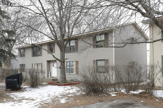 3811-3815 Restwood Rd in Circle Pines, MN - Building Photo - Building Photo