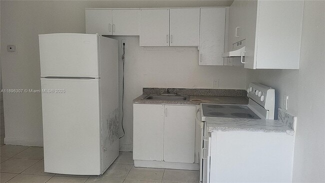 property at 848 SW 5th St