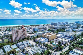 635 8th St in Miami Beach, FL - Building Photo - Building Photo