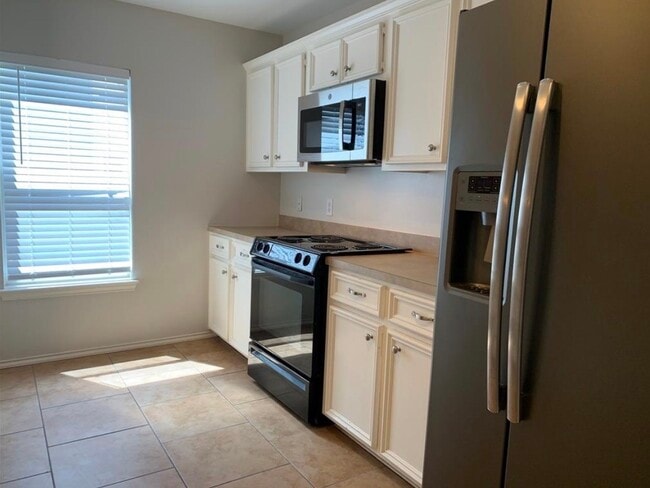 1706 Redwing Haven Dr