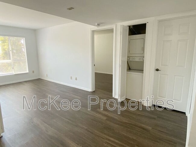 2825 Third Ave in San Diego, CA - Foto de edificio - Building Photo