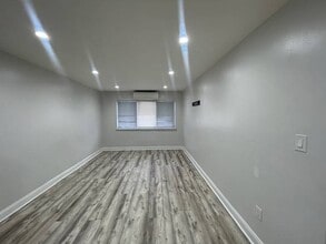 451 Castle Hill Ave in Bronx, NY - Building Photo - Building Photo