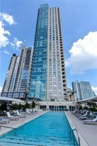 300 Bowie St in Austin, TX - Building Photo