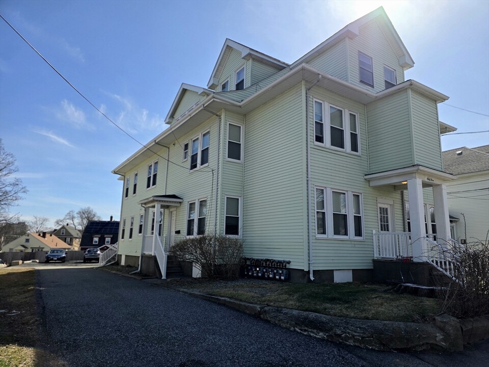 63 Stewart St in Quincy, MA - Building Photo