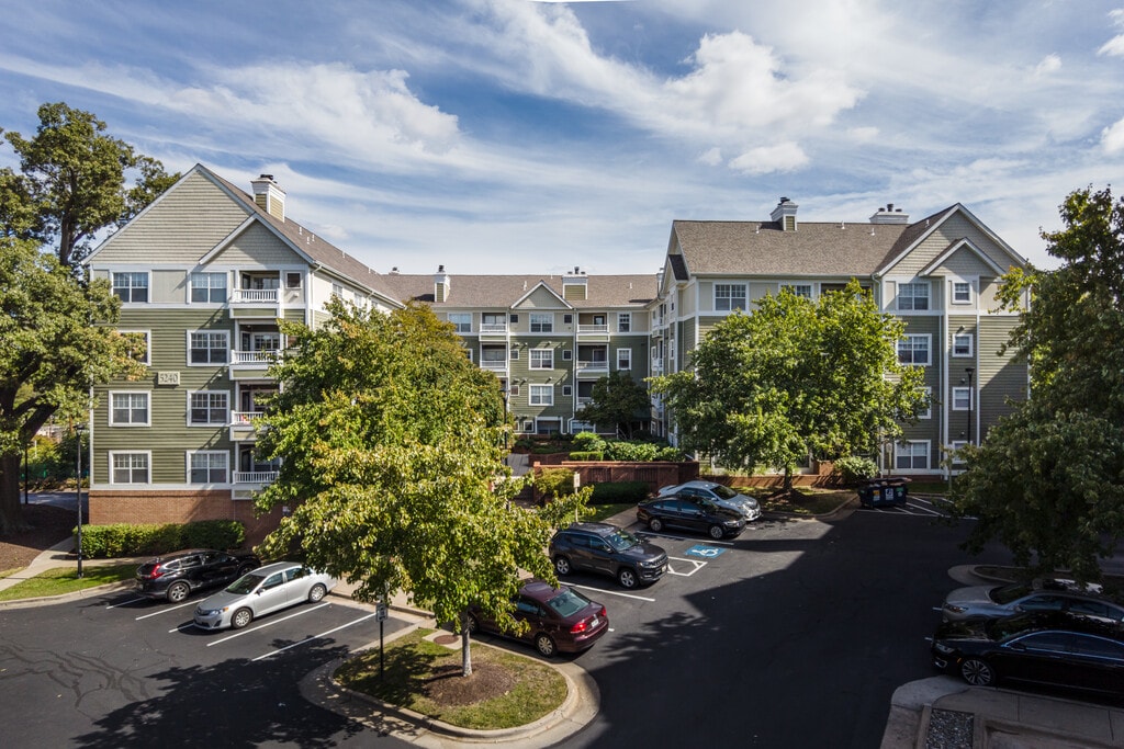 Arbors on Duke Alexandria, VA Apartments