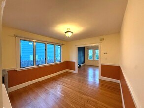 67 Fairfax St, Unit 1 in Somerville, MA - Foto de edificio - Building Photo