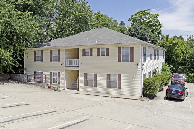 980 W Cleveland St in Fayetteville, AR - Foto de edificio - Building Photo